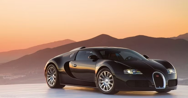 Bugatti Veyron Front Three Quarter - Bugatti